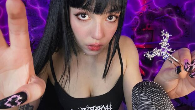 Anna Dreamy ASMR