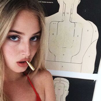 Anna Van Patten