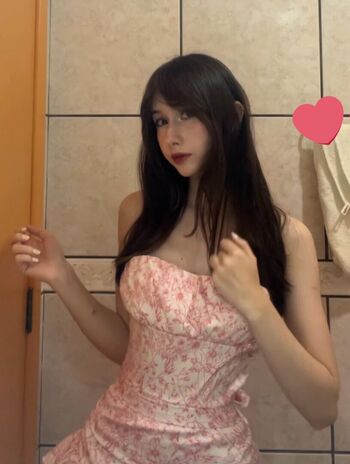 Full leaked Tinycake/ private onlyfans photo
