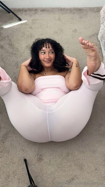 Curlybeanraver