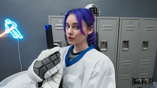 Girls With Colored Hair ????
