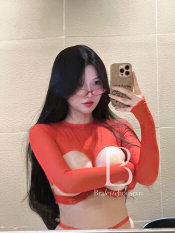 Ha My Duyen