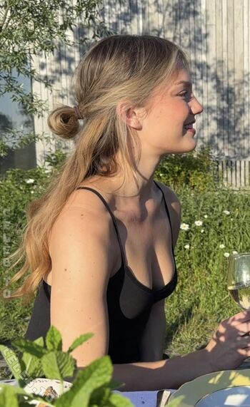 Isabel Van Gelder