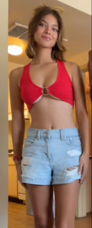 Laneya Grace