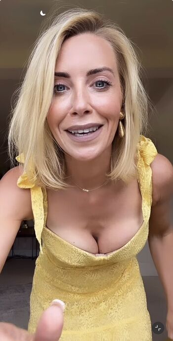 Laura Hamilton