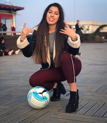 Lisa Zimouche