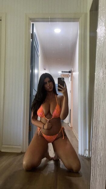 Lydia Hollis