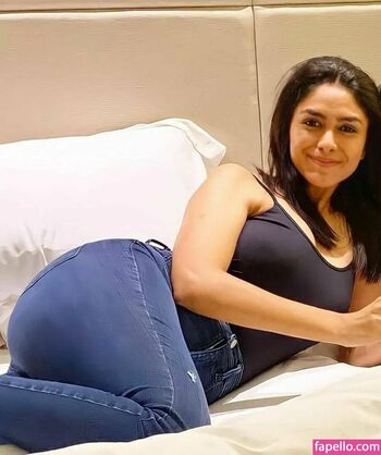 Mrunal thakur