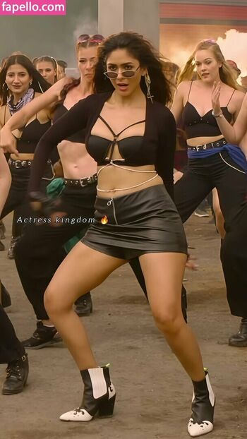 Mrunal thakur