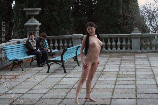 Nackt In Russland