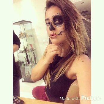 Nitzan Rom