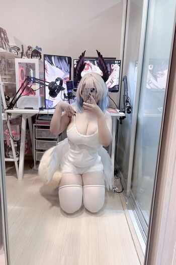 Full leaked Pinkkybutter private onlyfans photo