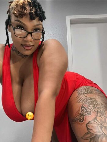 Queen Sznn