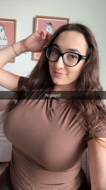 Full leaked Qveenjulia private onlyfans photo
