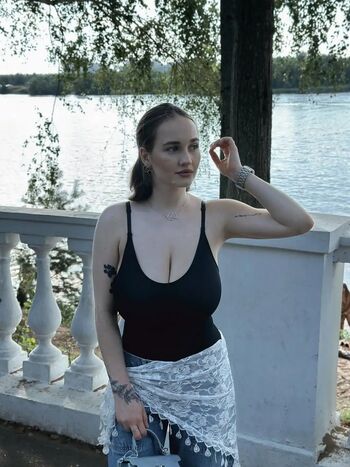 Regina Rodnova