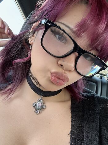 Full leaked Ruinedbymiki private onlyfans photo