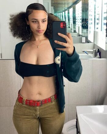 Sarina Bree