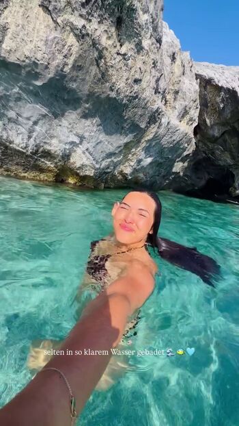 Shanti Tan