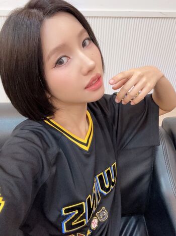 tiny.pretty.j
