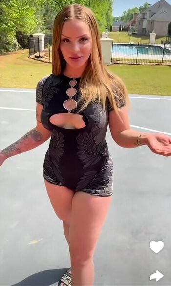 Full leaked Who is this private onlyfans photo
